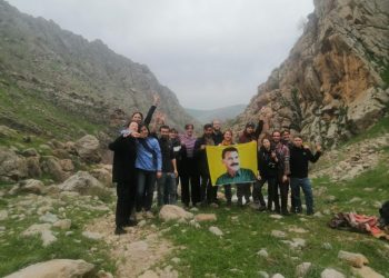 Nûnerên Enternasyonalist li gel Ciwanên Welatparêzên Kurdistanê serdana Helebce û Hewramê kirin