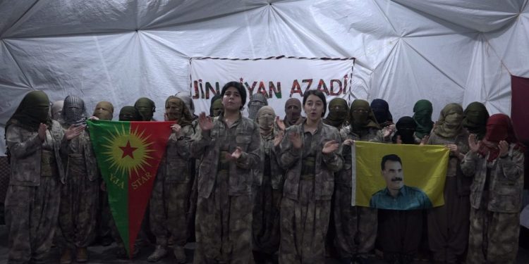 26 jinên ciwan ji bo tolhildana Şehîd Bişeng û Şehîd Sara tevlî Rêbertiyê bûn