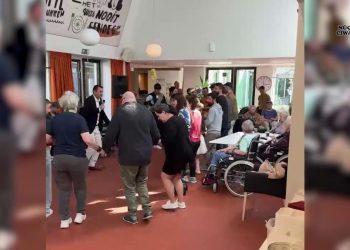 Çalakiya Roja Çanda Kurd bi pêşengiya Ciwanan li Antwerpenê