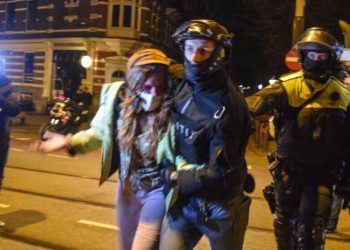 Polîsan êriş bir ser çalakiya ji bo Filistinê ya li Zanîngeha Amsterdamê