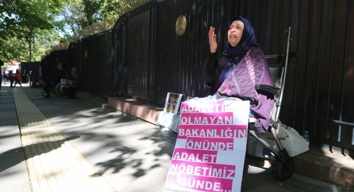 Emîne Şenyaşar bang dike: Bila girseya li Wanê bê vir