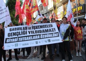 Li Stenbolê herî kêm 81 kes hatin girtin: Têkoşîn êdî ne alternatîf e, mecbûrî ye