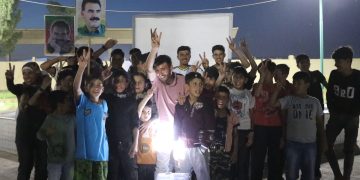 Ciwanên PYD’ê li Reqa tekoşîna Rêber Apo didin nasîn