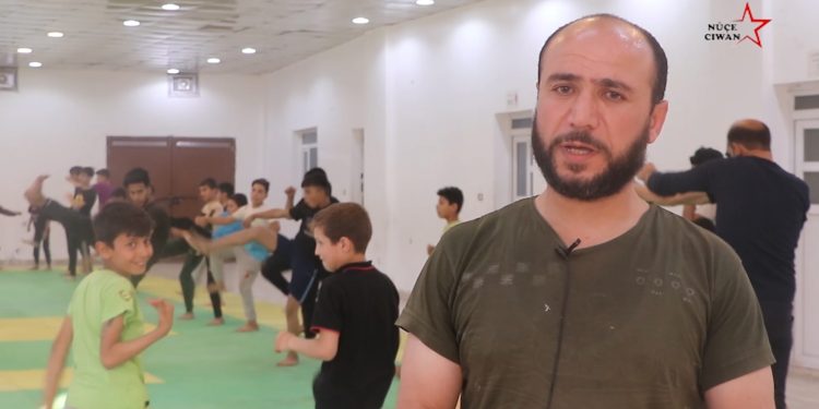 Li Reqa perwerdeyên kîkboks ji bo xort û jinên ciwan tên dayîn