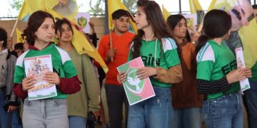 Ciwanên Şehba serkeftina Amed Spor silav kirin