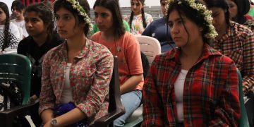 Xwendekarên Jin li Şehba civînekî lidarxistin