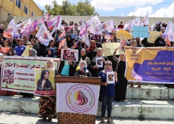 Jinên Minbicê: “Kûştina jinan wê tekoşîna wan nesekine”