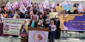 Jinên Minbicê: “Kûştina jinan wê tekoşîna wan nesekine”