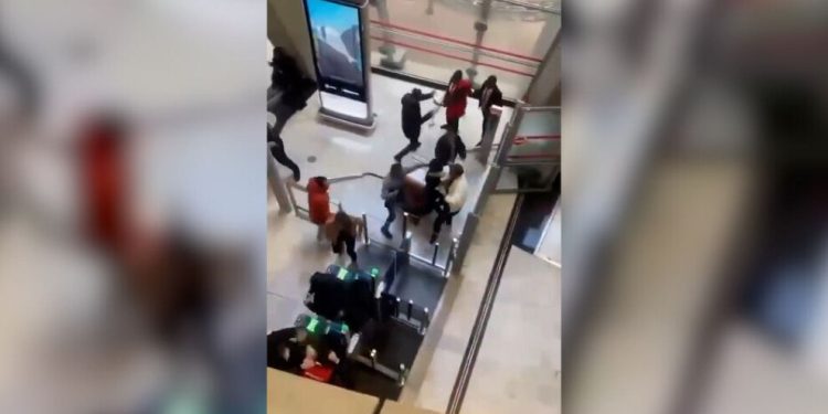 Li Parîsê 10 Kurd hatin biçavkirin