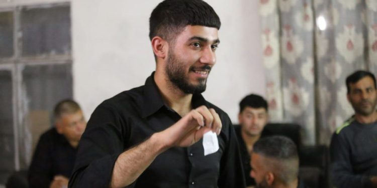 Ciwanên Kobanê amadekariyê pêşbirka fûtbolê ya Şehîd Bişeng û Şehîd Sara dikin