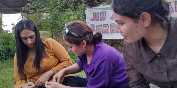 Li Girbawî kampa Jinen Ciwan hat vekirin