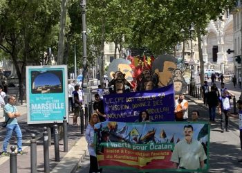 Meşa Azadiya Rêbertiyê ya bi pêşengiya CKF li Marsîlyayê hat lidarxistin