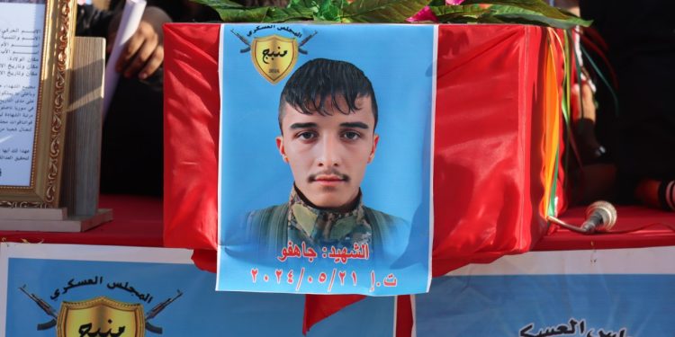 Şehîd Şerîf li Minbicê hat oxirkirin