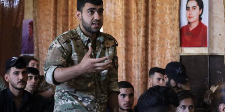 Ji Şehba heya Dêrazor Ciwanên Şoreşger ji bo Kongreya xwe dicivîn