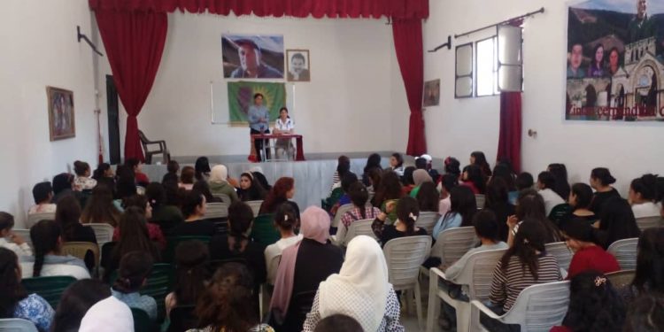 Jinên Ciwan li Şehbayê amadekariya Kongreya Jinên Ciwan dikin