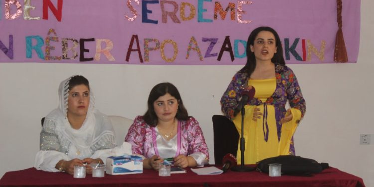 Bi pêşengtiya Tevgera Jinên Ciwanên Mexmûr’ê Komxebata Jin û Rêbertî destpêkir