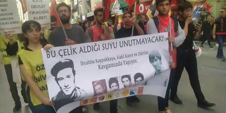 Rêxistinên Ciwanan ji bo Şehîden Gulanê li Îzmir û Stenbol meşiyan