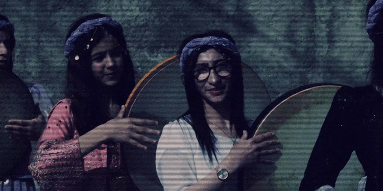 DI ÇÊBÛN Û ROJBÛNA RÊBERTIYÊ DE SÊ QONAX