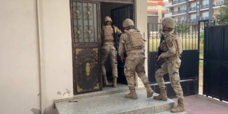 Li Mêrsînê li dijî Kurdan qirkirina siyasî: Herî kêm 12 hatin binçavkirin