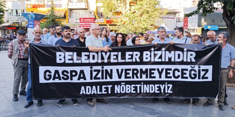 Nobetên li dijî desteserkirinê berdewam dikin