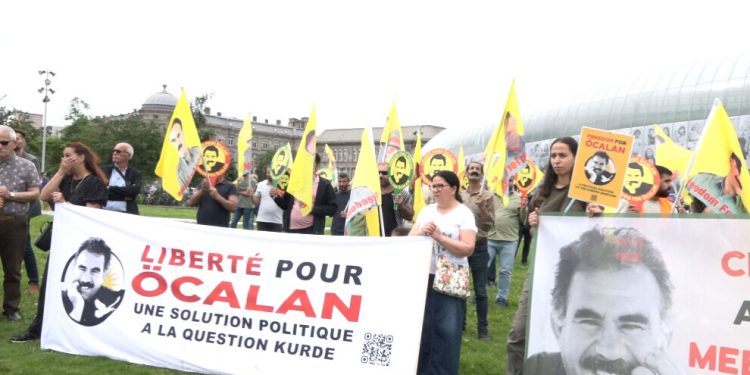 Sûcên dewleta Tirk ên li dijî hiqûq û mirovahiyê hat protestokirin