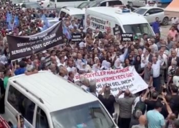 Li Colemêrgê gel ber bi qada mîtîngê ve diherike