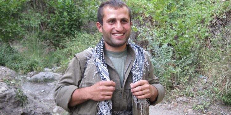 Gerîlayê azadiyê Brûsk Kato ku li Elkê şehîd ket, hate veşartin