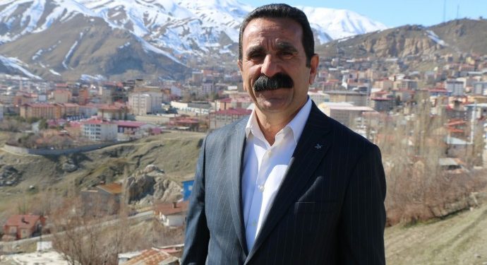 Hevşaredarê Colemêrgê Akiş: Ez serbilind im, ez ê her têbikoşim