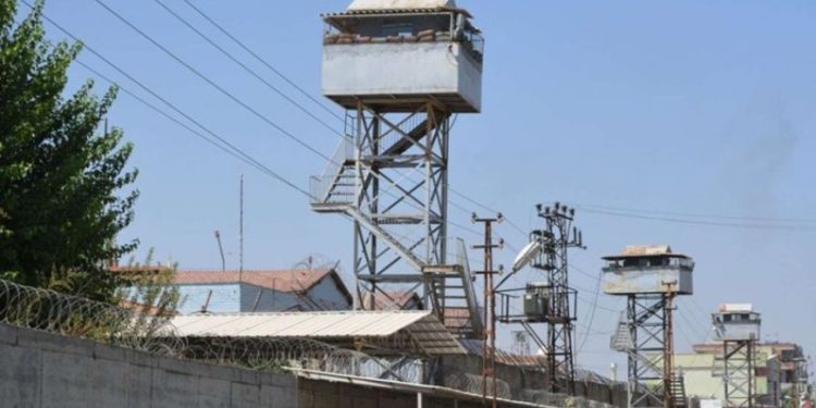 Girtiyên Azadiyê 200 roj e di çalakiyê de ne