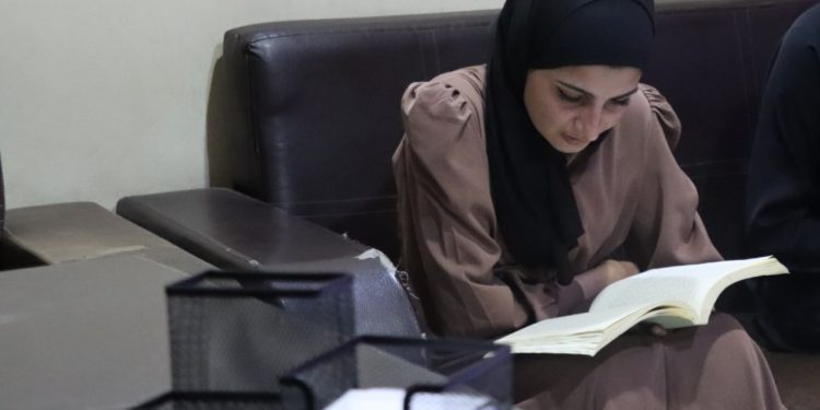 Werzîşvanên Minbic “Sosyolojiya Azadiyê” dixwînin