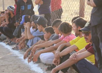 Ciwanên Pêşerojê li Dêrazorê lîgayekî futbolê vekirin