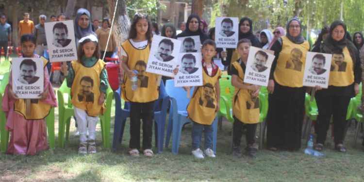 Malbatên Şehîdan tevlî pêşangeha Ciwanên Şoreşger bûn