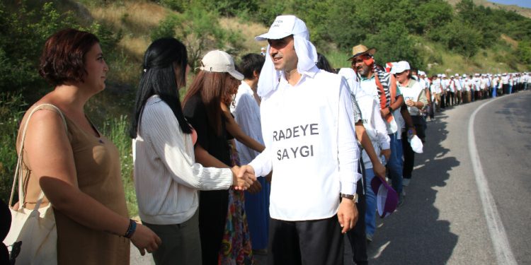 Meşvan gihîştin Geliyê Zapê: Çareserî li Îmraliyê ye