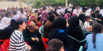 Gelê Wan’ê ji xwedî li şehîdê xwe derbikeve çû taziyê