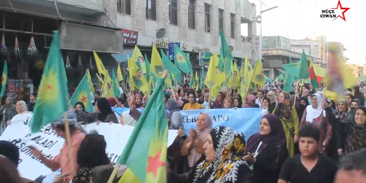 Bi hezaran gelê Qamişlo ji bo azadiya Rêber Apo meşiyan