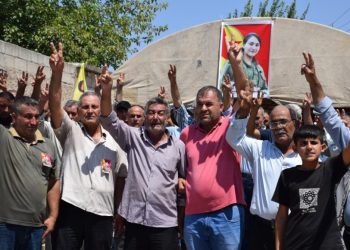 Sersaxî ji malbata gerîlayê şehîd Jiyan Rêdûr re xwestin