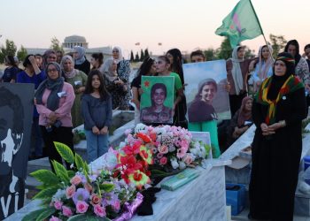 Şehîd Vejîn Jiyan li ser gora xwe hat bîranin- hat nû kirin