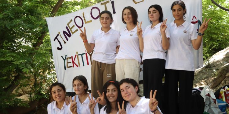 Ji Yekitiya Jinên Ciwanên Şengalê Kampa Perwerdeyê Jineolojî!