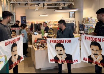 Ciwanên Welatparêz ji bo Rêber APO di nava çalakiyan de ne