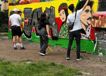 Şoreşa Rojava li Hambûrgê bi Hûnera Dîwarê hat pîrozkirin