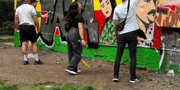 Şoreşa Rojava li Hambûrgê bi Hûnera Dîwarê hat pîrozkirin