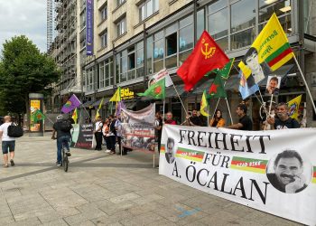 Li Stûttgartê êrîşên li ser Başûrê Kurdistanê hatin protestokirin