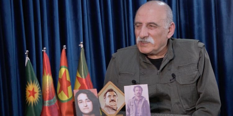 Dûran Kalkan: Ciwanên Kurd di wan dibistanan de çi dikin?