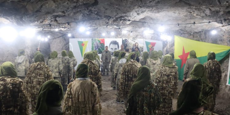 40’emîn salvegera Pêngava 15’ê Tebaxê bi tevlîbûna li nava refên gerîla pîroz kirin