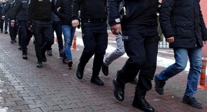 Li Amedê serdegirtinên ji ber govendê: herî kêm 7 kes hatin binçavkirin