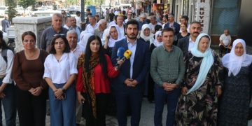 ‘Ciwan Serî Natewînin!’