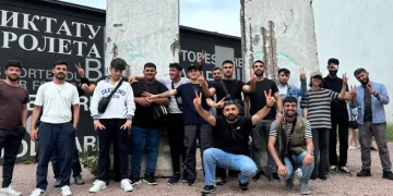 Tûra Ciwanan Li Berlîn’ê Despêkir