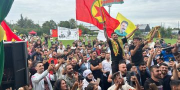 Ciwanên Parîsê Pîrozbahiya 15’ê Tebaxê bi coş bi dawî kirin