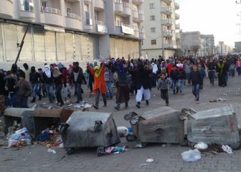 Ronî Med: Xweparastin ruhê xwe ne firotin e