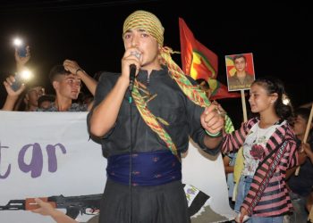 Ciwan û jinên ciwanên Şehba berxwedana gerîla sîlav kirin